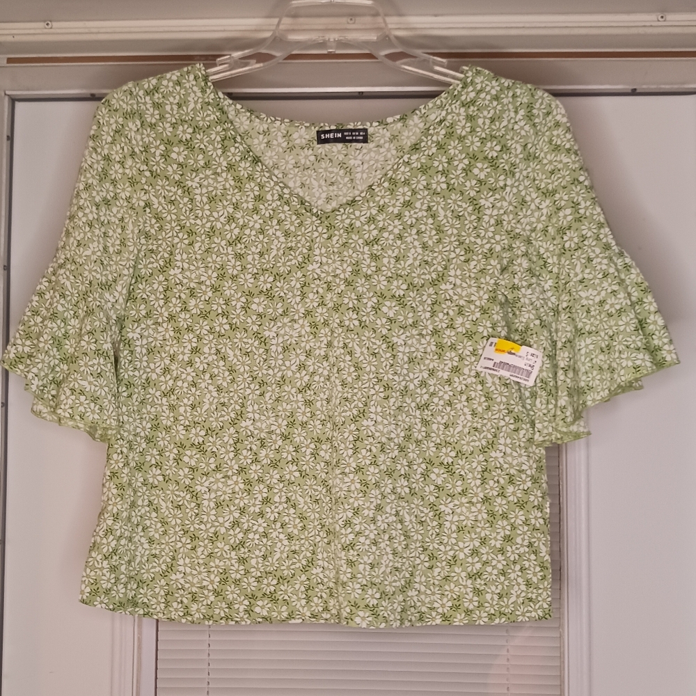 SHEIN Light Green Floral Short Sleeve Top